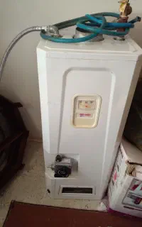آب گرمکن  ساام یه سال کار کرده