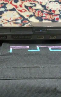 یک دستگاه ps2