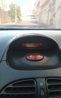 ساعت206
