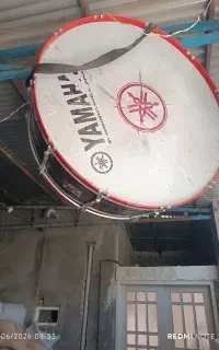 یک عدد طبل بزرگ