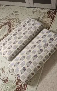 پشتی در حد نو