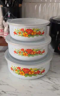 ست ظروف لعابی درب دار