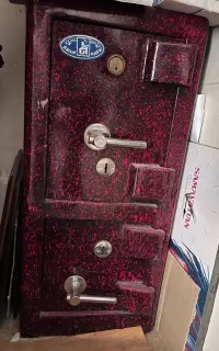 گاوصندوق دوطبقه در حد نو
