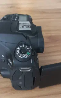 بادی دوربین کنون ۸۰d