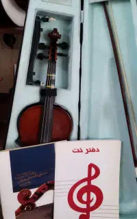 ویولن هافنر as045درحد نو به همراه تمام اقلام