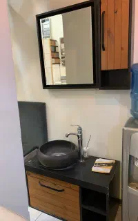 روشویی چوب ترموود به همراه باکس و آینه و کاسه سنگی