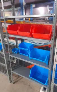 قفسه پیچ مهره ای