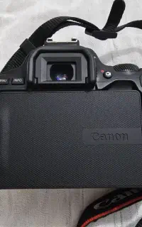 دوربین عکاسی canon 250D