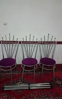 صندلی غذاخوری همراه با پایه میز