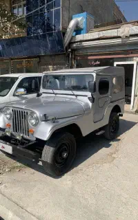 جیپ گالانت مدل۶۸ چادری درجه یک