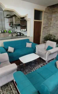 مبلمان 8نفره  به همراه میز عسلی