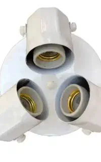 تعدادی چراغ سقفی تک شعله دوشعله و سه شعله