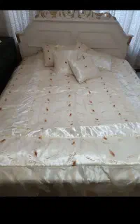 رو تختی در حد نو