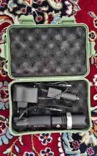 چراغ قوه پلیسی
