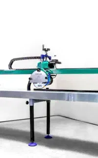 استخدام شاگرد
