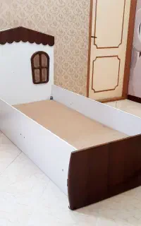 تخت  بدون تشک   (چک صیادی)  میبد