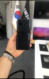سامسونگ نوت ۱۰ لایت در حد آکبند
