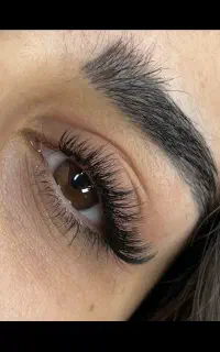 اکستنشن و کاشت مژه (آموزش)
