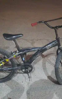 یک دوچرخه ی 20 هستش تایر ها نو