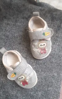 سلام کفش بچه به خاطر کوچک شدن