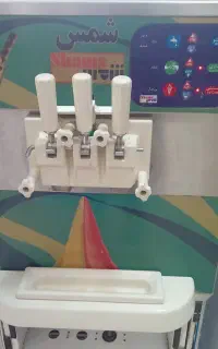 دستگاه بستنی قیفی