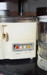 آبمیوه گیری سه کاره ژاپن سه کاره