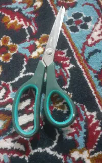 قیچی خیاطی همه چی ۳۵۰ مفت مفت