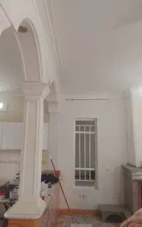 نقاشی ساختمان ودرب حیاط و....