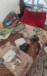 3عدد دستگاه سونی 1تمیز مورد استفاده تمیز  وسایل نو