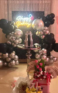 بادکنک آرایی تم تولد بله برون تشریفات عروسی