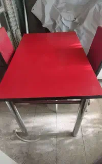 میز و صندلی