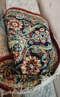 یکعددفرش ماشینی 12متری و دوعدد 9متری