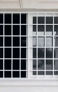 فروش انواع درب های برقی و داخلی و درب ضد سرقت