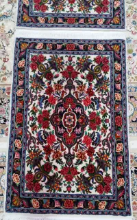 دو عدد پشتی دوتایی