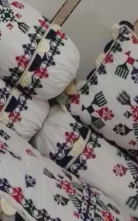 سه عدد بالشت لوله ای پر شده آماده