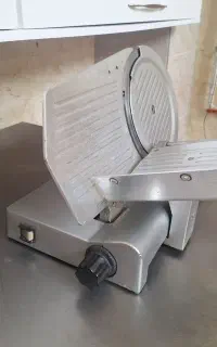 کالباس بر ایتالیای