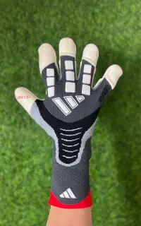 فروشگاه تخصصی دروازه بانی و فوتبالی GLOVES STORE