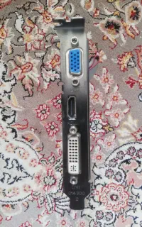 کارت گرافیک 1 گیگ amd و سی پی یو q6600