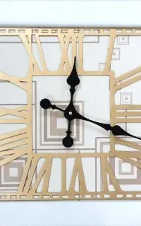 ساعت دیواری بزرگ زیبا