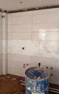 انواع کاشیکاری بدنه وکف چسبی ودوغ آبی