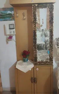 جاکفشی طلایی ،تخت