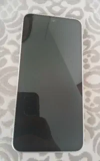 گوشی S24fe حافظه ۲۵۶ حدود ۱۰ ماه گارانتی مونده
