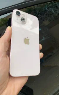 ایفون ۱۳ صورتی