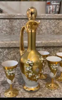 کسی از این مدل ظروف داره