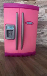 یخچال اسباب بازی