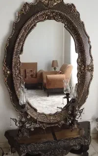 آیینه کنسول و شمعدان