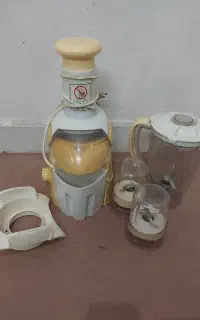آبمیوه گیر ۴کاره