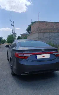 آزرا گرنجور