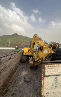اوپراتور مینی بیل مکانیکی حرفه ای