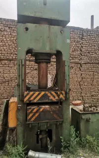 پرس ۱۶۰ تُن روسی